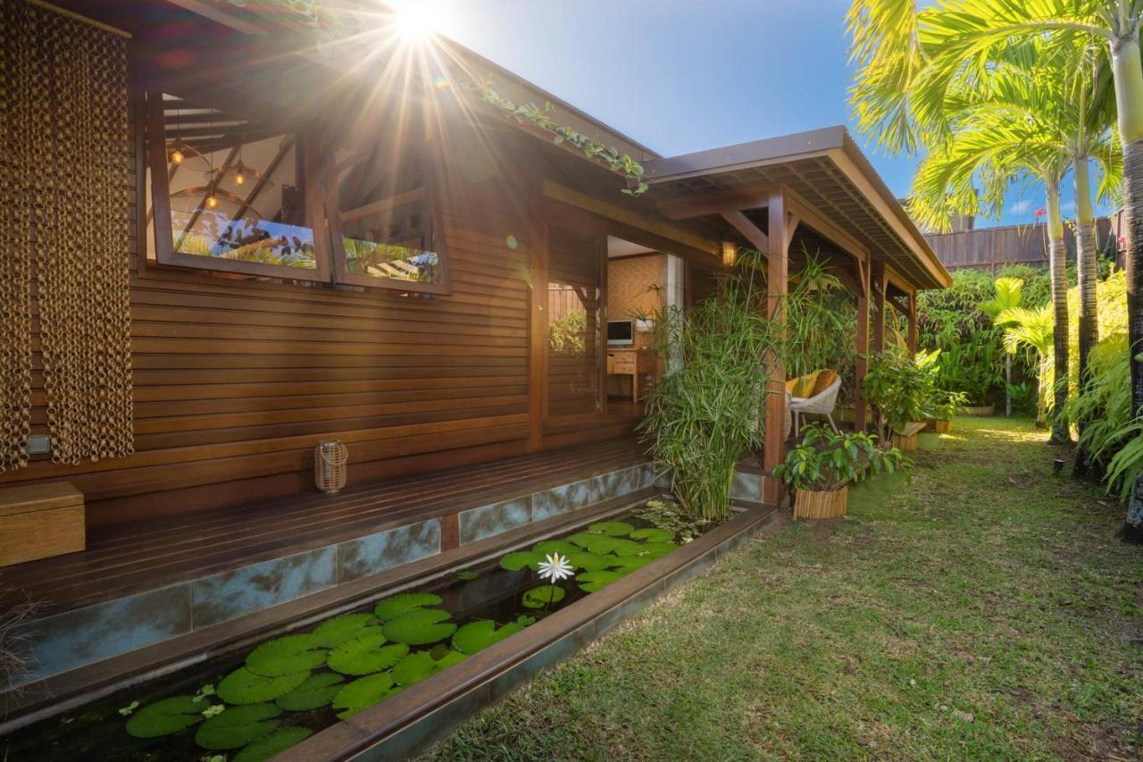 Villa Manuiti, Balinese Luxury Home - Private Swim Spa, Ocean View - Ofyr Bbq - Koi Pond Punaauia  Luaran gambar
